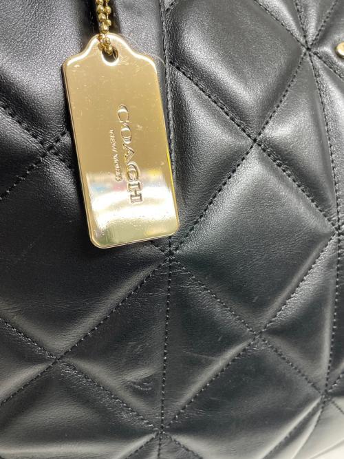 COACH（コーチ）COACH (コーチ) キルティングチェーントートバッグ ブラックの古着・服飾アイテム