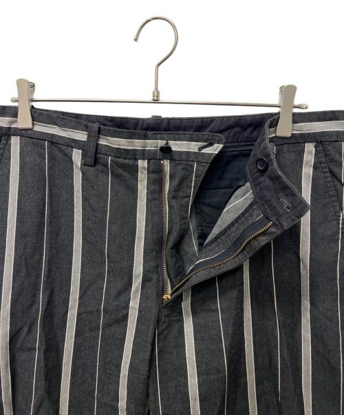 ISSEY MIYAKE（イッセイミヤケ）ISSEY MIYAKE (イッセイミヤケ) ストライプパンツ ブラック×グレー サイズ:５の古着・服飾アイテム
