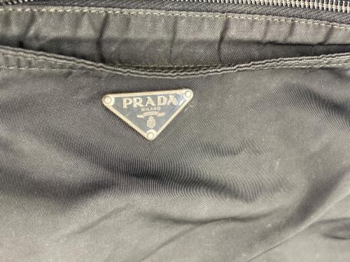 PRADA（プラダ）PRADA (プラダ) ショルダーバッグ ブラックの古着・服飾アイテム