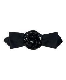 CHANEL（シャネル）の古着「カメリアモチーフ パテント バレッタ」