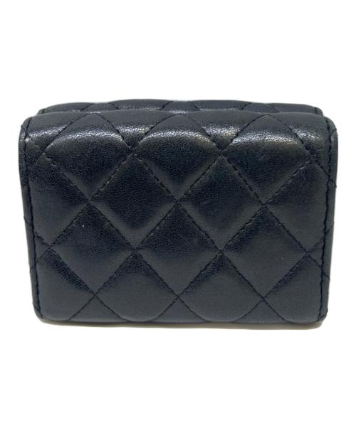 CHANEL（シャネル）CHANEL (シャネル) クラシックスモールフラップウォレット　CHANEL（シャネル）　AP0230 ブラックの古着・服飾アイテム