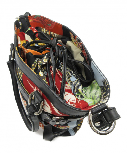 Salvatore Ferragamo（サルヴァトーレ フェラガモ）Salvatore Ferragamo (サルヴァトーレフェラガモ) ハンドバッグ ブラック AU-21 7400の古着・服飾アイテム