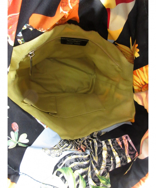Salvatore Ferragamo（サルヴァトーレ フェラガモ）Salvatore Ferragamo (サルヴァトーレフェラガモ) ハンドバッグ ブラック AU-21 7400の古着・服飾アイテム