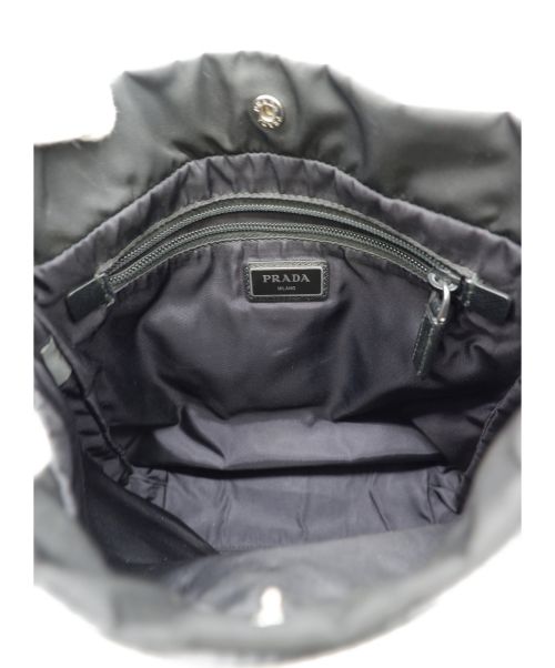 PRADA（プラダ）PRADA (プラダ) ショルダーバッグ ブラック 三角ロゴプレート 2VH052の古着・服飾アイテム
