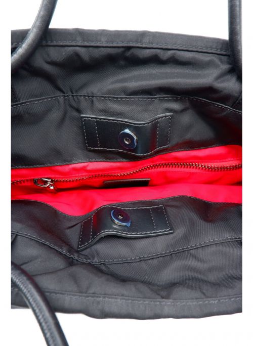 Christian Louboutin（クリスチャン・ルブタン）Christian Louboutin (クリスチャン・ルブタン) ナップサック ブラックの古着・服飾アイテム