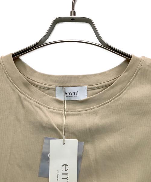 emmi（エミ）emmi (エミ) ワンピース ベージュ サイズ:FREEの古着・服飾アイテム