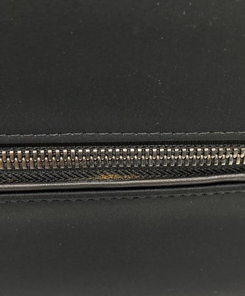 TUMI（トゥミ）TUMI (トゥミ) 「デイ」スリム・コンバーチブル・ブリーフ ブラックの古着・服飾アイテム