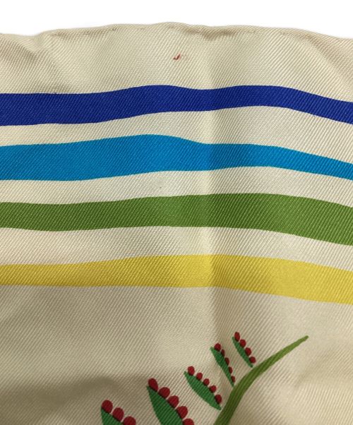 GUCCI（グッチ）GUCCI (グッチ) スカーフ ベージュマルチの古着・服飾アイテム