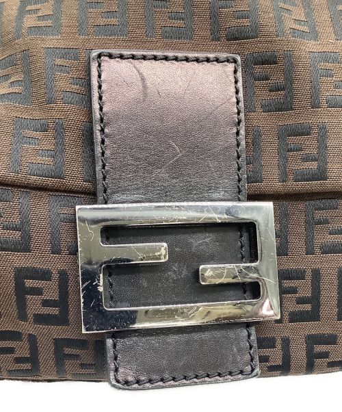 FENDI（フェンディ）FENDI (フェンディ) ショルダーバッグ ブラウンの古着・服飾アイテム