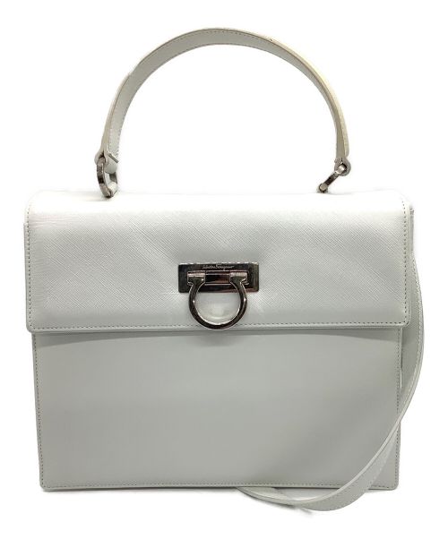 Salvatore Ferragamo（サルヴァトーレ フェラガモ）Salvatore Ferragamo (サルヴァトーレ フェラガモ) ショルダーバッグ ホワイトの古着・服飾アイテム