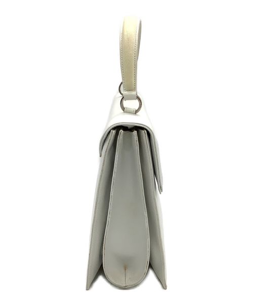 Salvatore Ferragamo（サルヴァトーレ フェラガモ）Salvatore Ferragamo (サルヴァトーレ フェラガモ) ショルダーバッグ ホワイトの古着・服飾アイテム