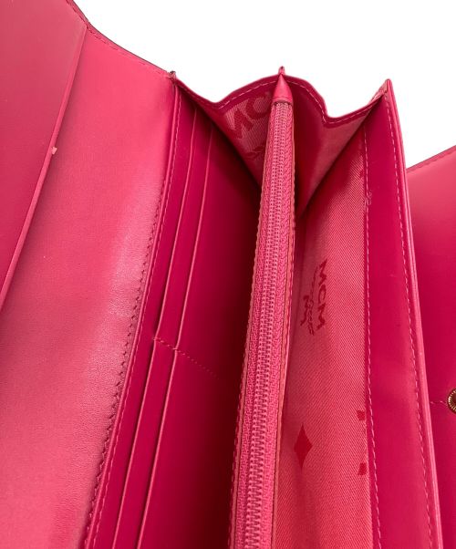 MCM（エムシーエム）MCM (エムシーエム) 3つ折り長財布 ショッキングピンクの古着・服飾アイテム