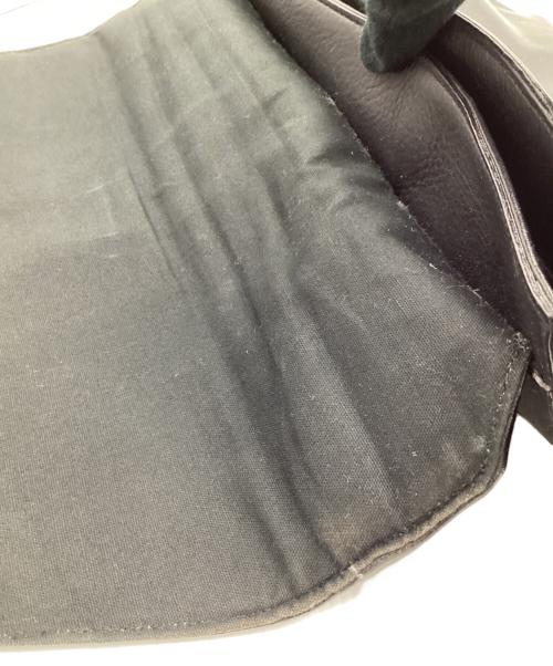 FARO（ファーロ）FARO (ファーロ) かぶせハンドバッグ ブラックの古着・服飾アイテム