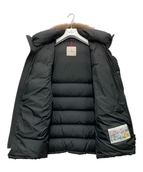 MONCLER（モンクレール）MONCLER (モンクレール) ファーフードダウンジャケット ブラック サイズ:4の古着・服飾アイテム