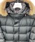 中古・古着 MONCLER (モンクレール) ファーフードダウンジャケット ブラック サイズ:4：90000円
