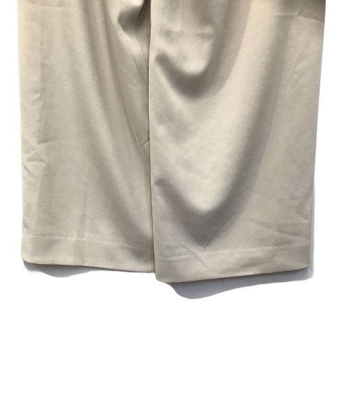 Plage（プラージュ）Plage (プラージュ) タックパンツ アイボリー サイズ:36の古着・服飾アイテム