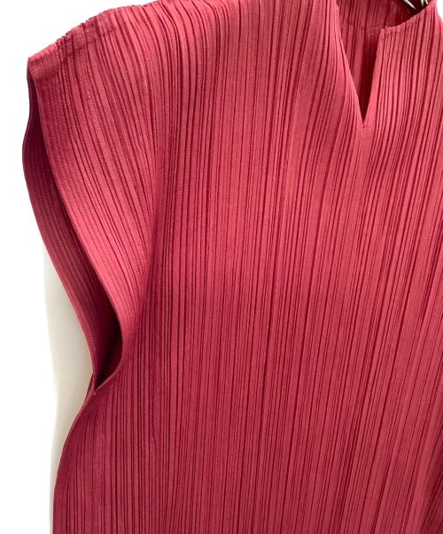 PLEATS PLEASE（プリーツプリーズ）PLEATS PLEASE (プリーツプリーズ) プリーツワンピース レッド サイズ:3の古着・服飾アイテム