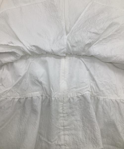 BORDERS at BALCONY（ボーダーズアットバルコニー）BORDERS at BALCONY (ボーダーズアットバルコニー) ジャガードペプラムトップス ホワイト サイズ:38の古着・服飾アイテム