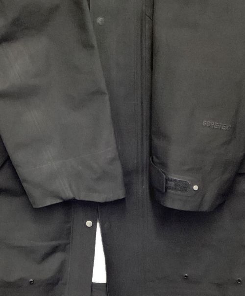 GOLDWIN（ゴールドウイン）GOLDWIN (ゴールドウイン) HOODED GORE-TEX COAT（フーデッド　ゴア－テックス　コート） ブラック サイズ:Mの古着・服飾アイテム
