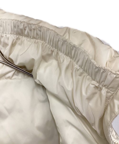 MONCLER（モンクレール）MONCLER (モンクレール) MIRIEL（ミリエル）ダウンジャケット ホワイト サイズ:2の古着・服飾アイテム