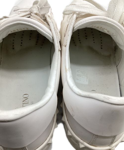 VALENTINO（ヴァレンティノ）VALENTINO (ヴァレンティノ) スニーカー ホワイト サイズ:EU41の古着・服飾アイテム