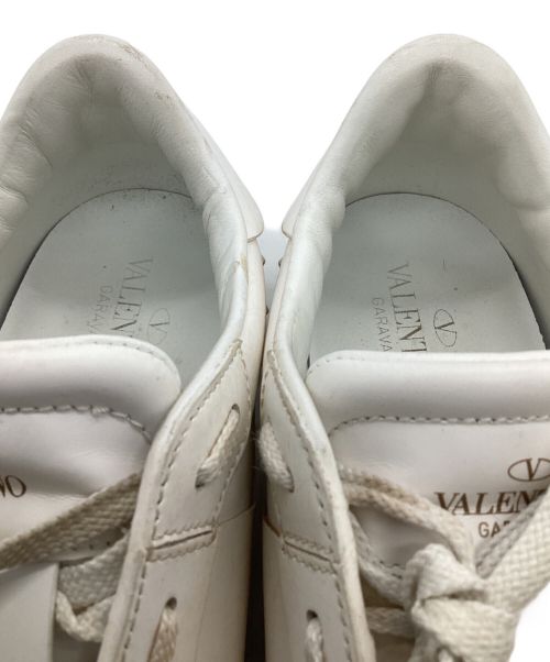 VALENTINO（ヴァレンティノ）VALENTINO (ヴァレンティノ) スニーカー ホワイト サイズ:EU41の古着・服飾アイテム
