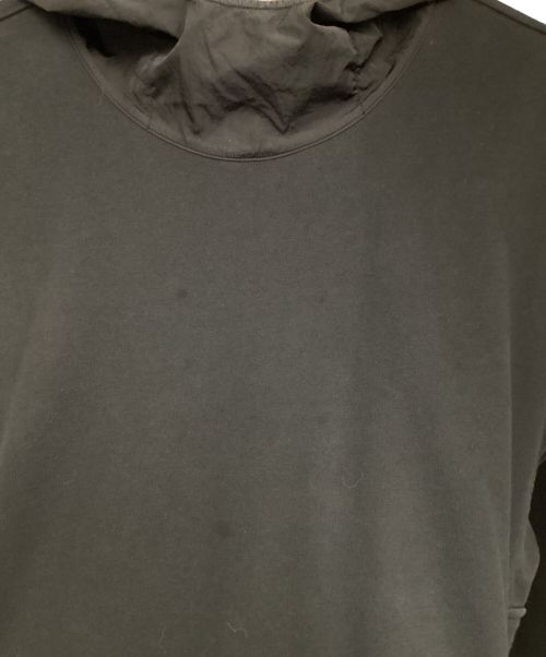 STONE ISLAND（ストーンアイランド）STONE ISLAND (ストーンアイランド) ナイロンフーディー スウェットシャツ ブラック サイズ:Mの古着・服飾アイテム