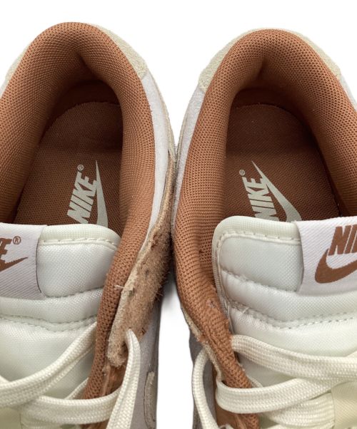 NIKE（ナイキ）NIKE (ナイキ) Ｄunk Low Retro PRM Ｍedium Curry（ダンク ロー レトロ プレミアム ミディアム カレー） ホワイト×ブラウン サイズ:28cmの古着・服飾アイテム