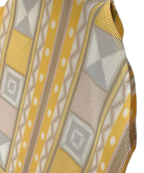 PLEATS PLEASE（プリーツプリーズ）PLEATS PLEASE (プリーツプリーズ) ノースリーブカットソー サイズ:3の古着・服飾アイテム