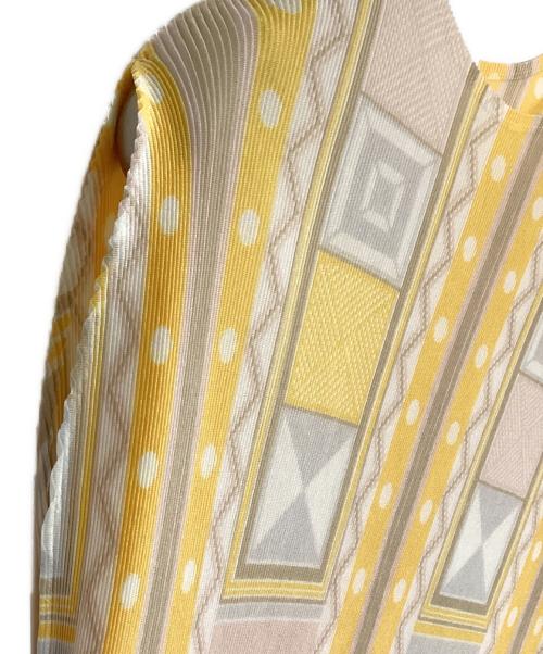 PLEATS PLEASE（プリーツプリーズ）PLEATS PLEASE (プリーツプリーズ) ノースリーブカットソー サイズ:3の古着・服飾アイテム