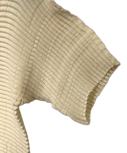 ISSEY MIYAKE（イッセイミヤケ）ISSEY MIYAKE (イッセイミヤケ) ハイネックカットソー アイボリー サイズ:3の古着・服飾アイテム