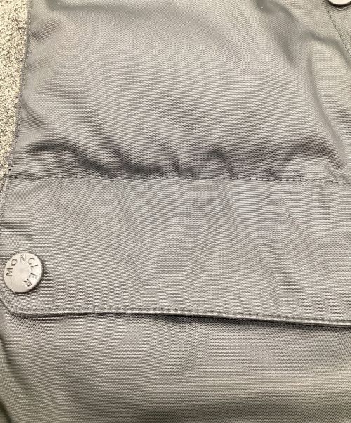 MONCLER GRENOBLE（モンクレール グルノーブル）MONCLER GRENOBLE (モンクレール グルノーブル) ダウンジャケット グレー×ブラック サイズ:1の古着・服飾アイテム