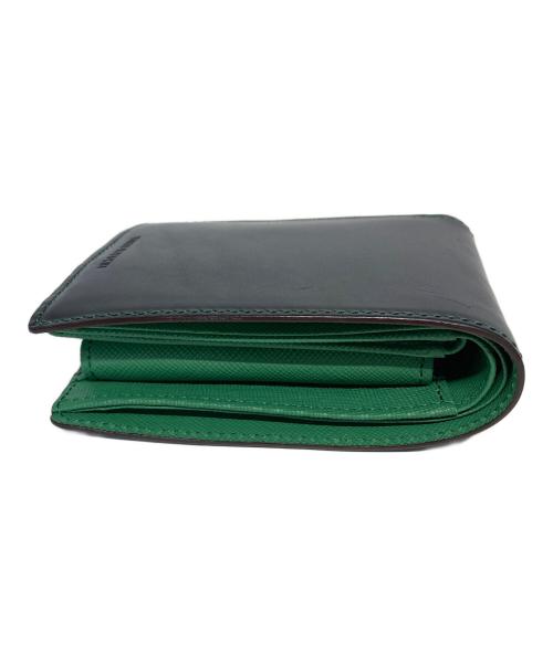 TAKEO KIKUCHI（タケオキクチ）TAKEO KIKUCHI (タケオキクチ) 2つ折り財布 ブラック×グリーンの古着・服飾アイテム