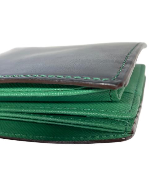 TAKEO KIKUCHI（タケオキクチ）TAKEO KIKUCHI (タケオキクチ) 2つ折り財布 ブラック×グリーンの古着・服飾アイテム