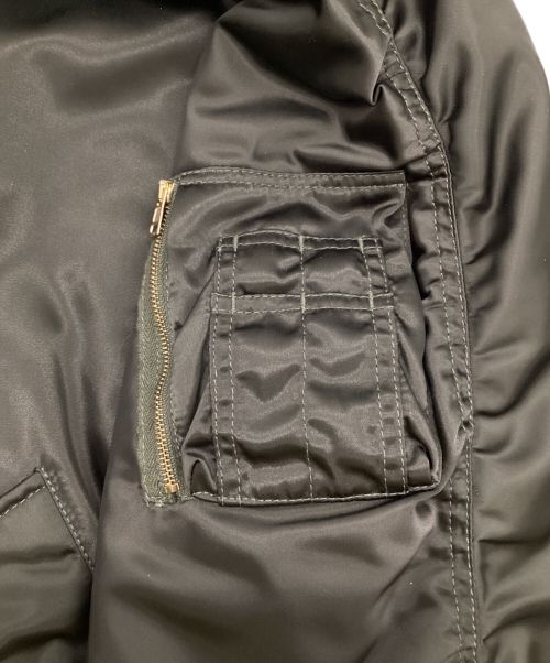BALENCIAGA（バレンシアガ）BALENCIAGA (バレンシアガ) MA-1 Reversible Bomber Jacke（リバーシブル ボンバー ジャケット） グリーン サイズ:36の古着・服飾アイテム