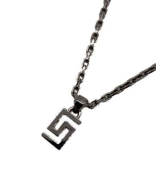 VERSACE（ヴェルサーチェ）VERSACE (ヴェルサーチ) グリーク ネックレス シルバーの古着・服飾アイテム