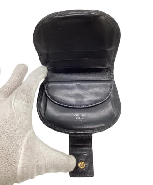 CELINE（セリーヌ）CELINE (セリーヌ) マカダム 2つ折り財布 ブラウンの古着・服飾アイテム
