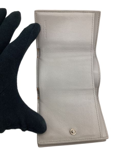 Saint Laurent Paris（サンローランパリ）Saint Laurent Paris (サンローランパリ) 3つ折り財布 グレーの古着・服飾アイテム