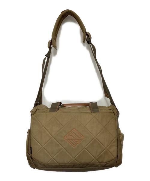 Eddie Bauer SPORT（エディーバウアースポーツ）Eddie Bauer SPORT (エディーバウアースポーツ) メッセンジャーバッグ カーキの古着・服飾アイテム