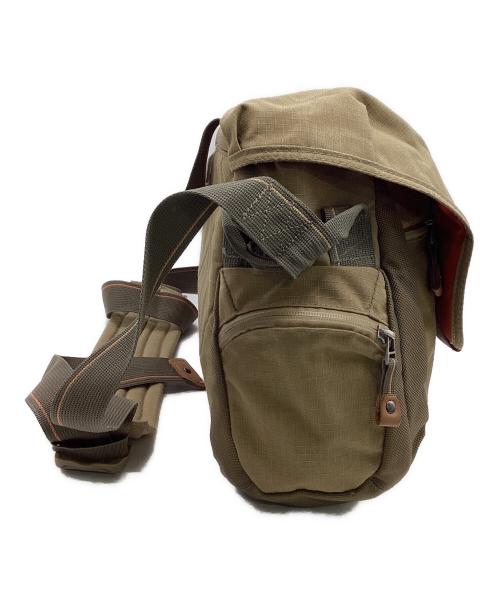 Eddie Bauer SPORT（エディーバウアースポーツ）Eddie Bauer SPORT (エディーバウアースポーツ) メッセンジャーバッグ カーキの古着・服飾アイテム