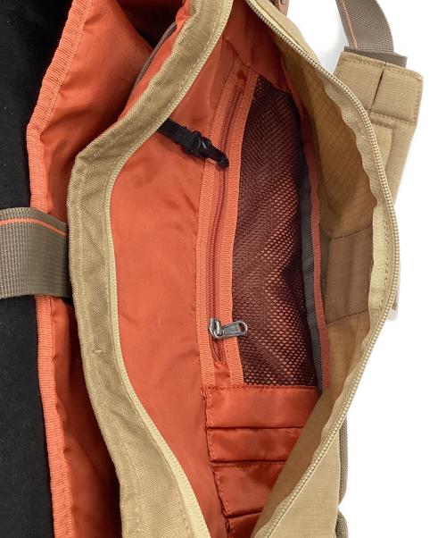 Eddie Bauer SPORT（エディーバウアースポーツ）Eddie Bauer SPORT (エディーバウアースポーツ) メッセンジャーバッグ カーキの古着・服飾アイテム