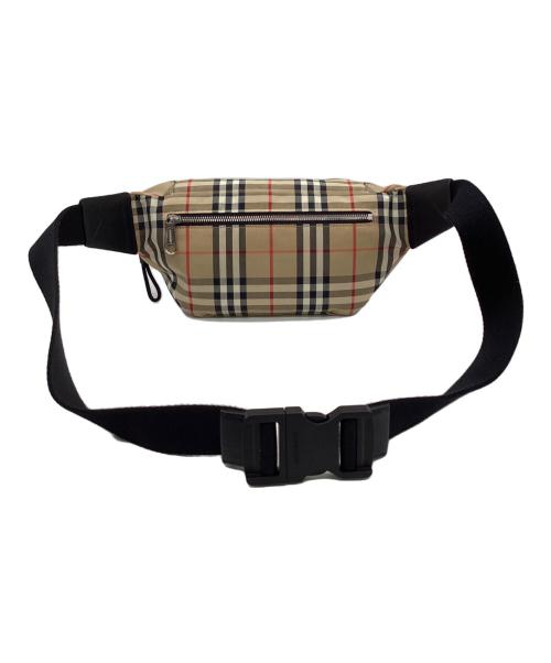 BURBERRY（バーバリー）BURBERRY (バーバリー) ウエストバッグ ベージュの古着・服飾アイテム