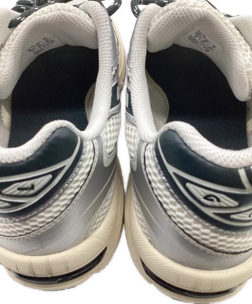 asics（アシックス）asics (アシックス) KITH (キス) GEL-1130 CREAM/SCARAB（ゲル1130 クリーム/スカラブ） ホワイト×シルバー サイズ:28cmの古着・服飾アイテム