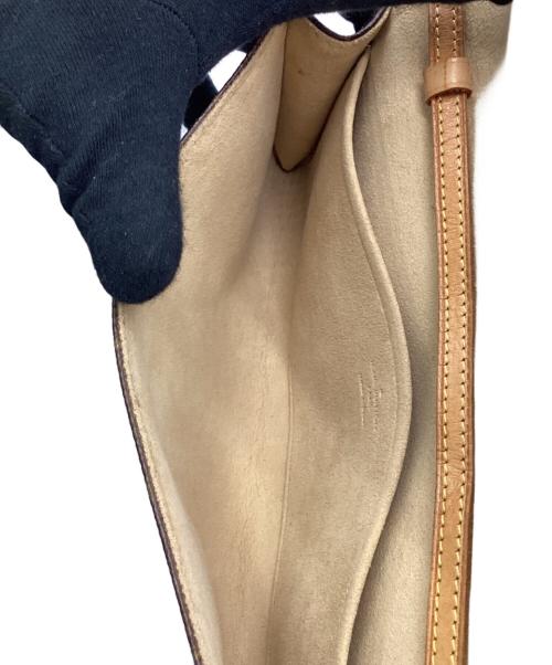 LOUIS VUITTON（ルイ ヴィトン）LOUIS VUITTON (ルイ ヴィトン) モノグラム ポシェット ツイン GM ブラウンの古着・服飾アイテム