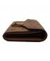 中古・古着 MCM (エムシーエム) PATRICIA FLAP WALLET LARGE（パトリシア フラップ ウォレット ラージ） ブラウン：9000円