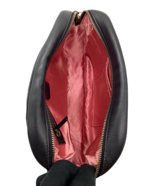 GUCCI（グッチ）GUCCI (グッチ) GGマーモント レザー チェーン ショルダーバッグ ブラック×ホワイトの古着・服飾アイテム