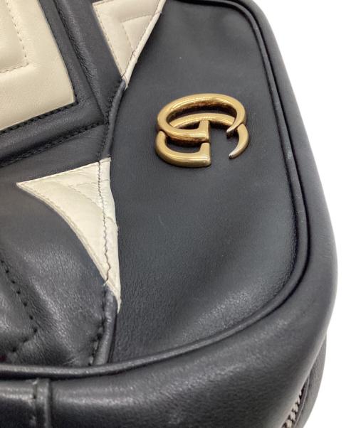 GUCCI（グッチ）GUCCI (グッチ) GGマーモント レザー チェーン ショルダーバッグ ブラック×ホワイトの古着・服飾アイテム