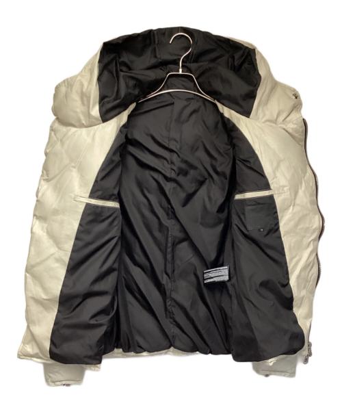 ISAMU KATAYAMA BACKLASH（イサムカタヤマ・バックラッシュ）ISAMU KATAYAMA BACKLASH (イサムカタヤマ・バックラッシュ) カンガルーレザー ダウンジャケット ベージュ サイズ:Lの古着・服飾アイテム