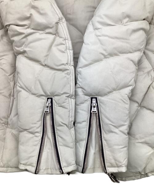 ISAMU KATAYAMA BACKLASH（イサムカタヤマ・バックラッシュ）ISAMU KATAYAMA BACKLASH (イサムカタヤマ・バックラッシュ) カンガルーレザー ダウンジャケット ベージュ サイズ:Lの古着・服飾アイテム