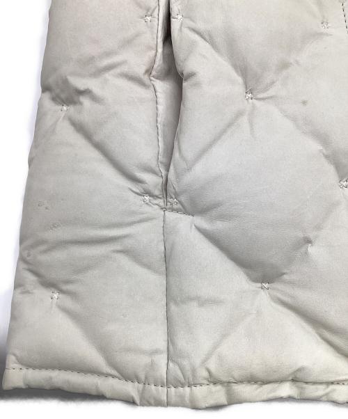 ISAMU KATAYAMA BACKLASH（イサムカタヤマ・バックラッシュ）ISAMU KATAYAMA BACKLASH (イサムカタヤマ・バックラッシュ) カンガルーレザー ダウンジャケット ベージュ サイズ:Lの古着・服飾アイテム